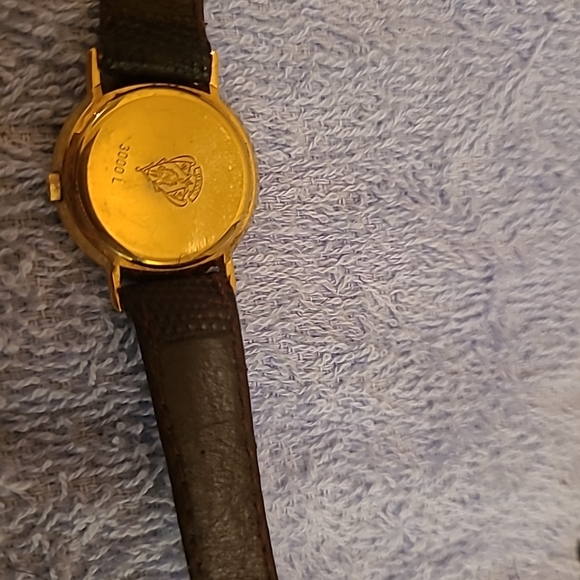 Gucci 3000l watch - Picture 5 of 6
